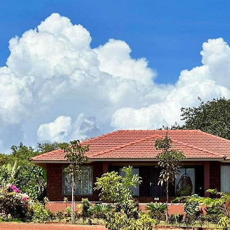 Regenta Resort Mango Village Guhagar Kudan Exterior photo