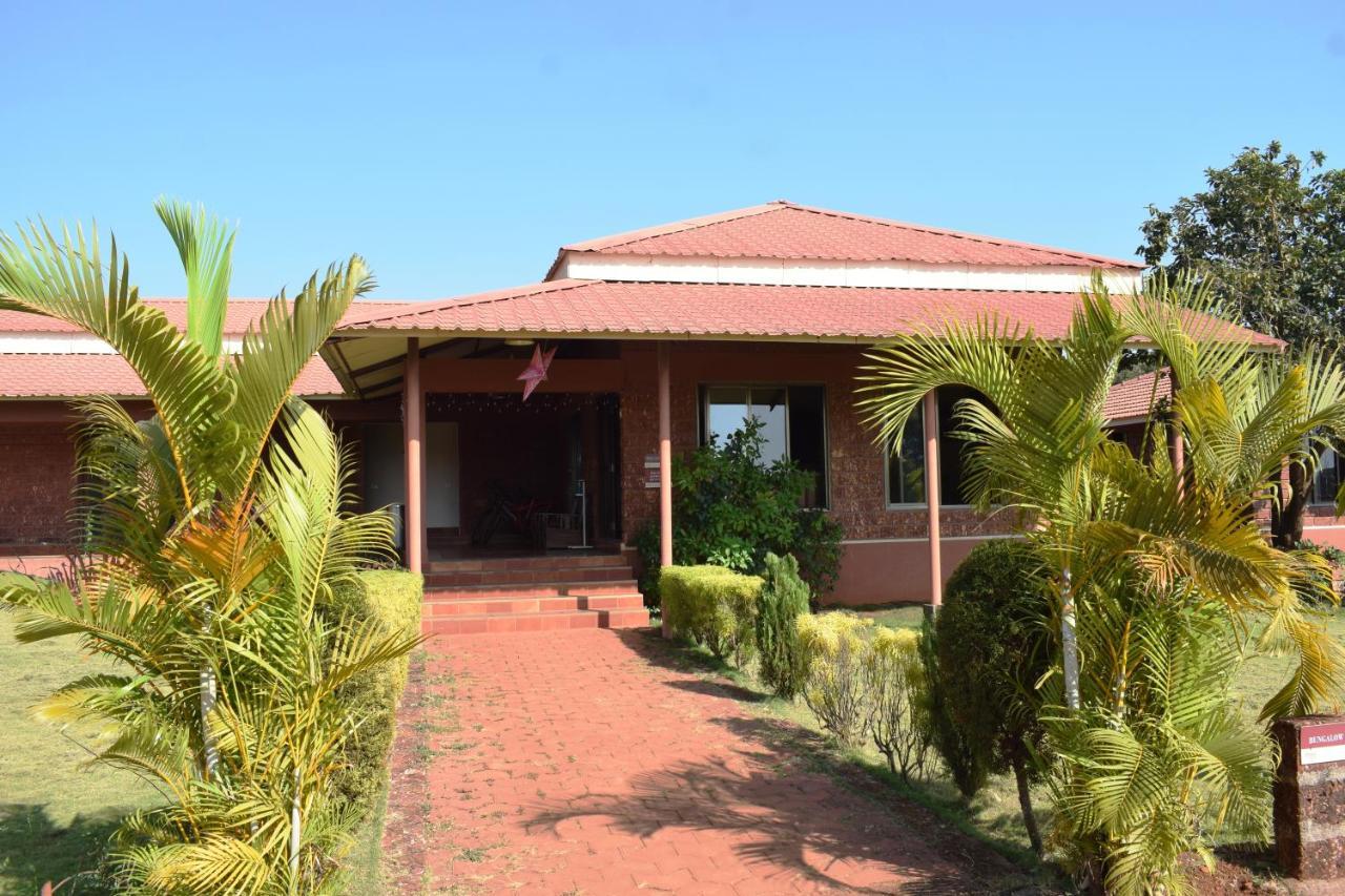 Regenta Resort Mango Village Guhagar Kudan Exterior photo