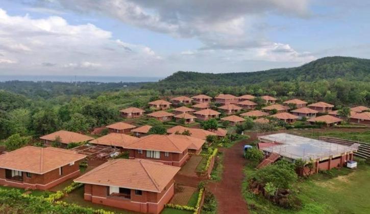 Regenta Resort Mango Village Guhagar Kudan Exterior photo